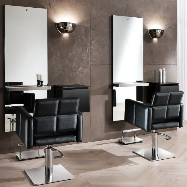 Arredamento Parrucchieri di 2 Specchi e 2 Poltrone con Poggiapiedi Offerta Diamond