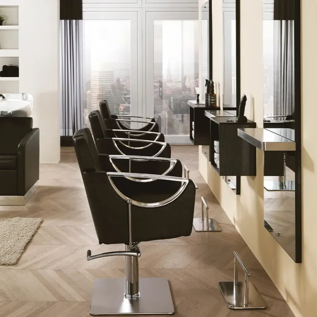 Arredo Salone Offerta 3 Poltrone con 3 Specchi Hair Crown