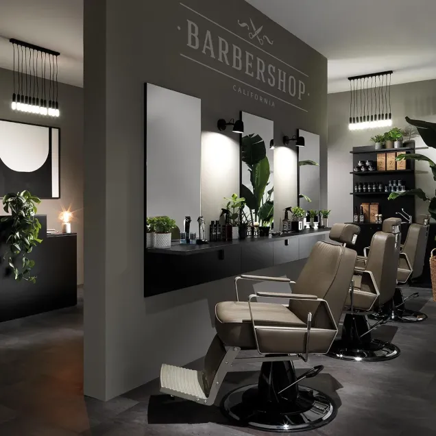 Arredo Barber Shop con 3 Specchi e 3 Poltrone Professionali Hair Graffiti