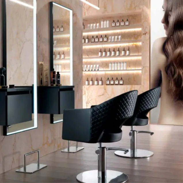 Arredo Parrucchieri Offerta: 2 Specchi a Led con 2 Poltrone Paris e Poggiapiedi