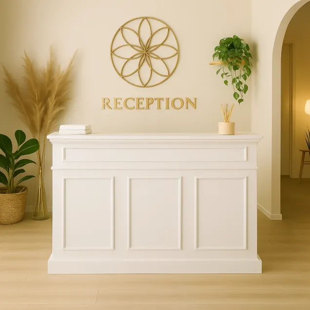 Bancone Reception per il Tuo Negozio di Colore Bianco