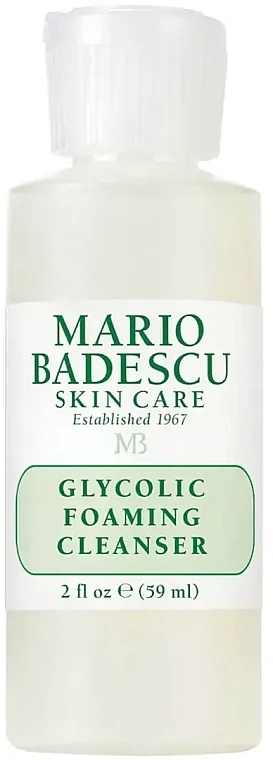 Schiuma detergente all'acido glicolico